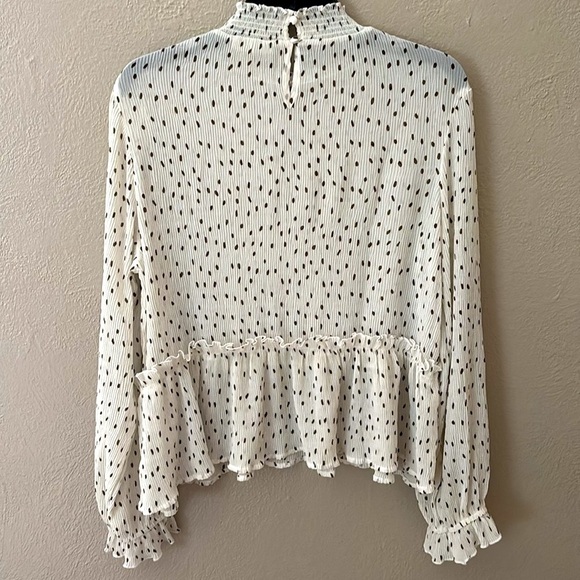 Women’s Blu Pepper Semi Sheet Top, Medium, Off White - Picture 6 of 7